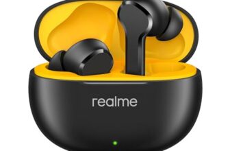 Realme Earbuds T110 With Ai Enc For Calls, Upto 38 Hours Of Playback And Fast Charging Bluetooth In Ear Headset (Punk Black, True Wireless)