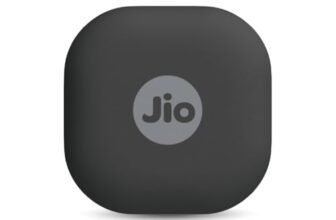 Jiotag Go For Android (Black) Worldwide Tracker, Pair With Google Find Hub App For Keys, Luggage, Bikes, Purses Etc. Inside & Outside Bluetooth Range, No Sim/Subscriptions Required, 1+1 Year Battery