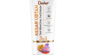 DABUR Kesar Ubtan Face Wash-100ml | Enriched with Natural Turmeric, Niacinamide & Saffron to Brighten, Tone and gently Exfoliate Skin | For Removing Tan, Dark Spots, Dirt & Impurities
