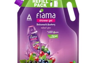 Fiama Body Wash Shower Gel Blackcurrant & Bearberry, 1.4L Bodywash Refill Value Pouch for Women & Men with Skin Conditioners for Radiant Glow, Skin Friendly pH