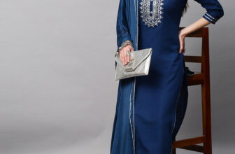 Gosriki Women Kurti Pant Dupatta Set