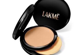 Lakme Absolute White Wet & Dry Compact Powder, Golden Medium 03, SPF 17, Long Lasting Face Makeup for a Natural Glow -Foundation Powder for Women, 9 g