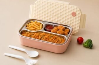 Crezora Aroma Insulated Stainless Steel Lunch Box with Clip Lock Lid, Airtight, Leak-Proof, Lightweight, 650 ml, for Office, School, Picnic and Travelling