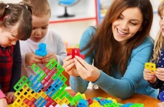 HOMOZE Tetra Tower Game 32 Pcs (4 Shapes) – Stack Tower Blocks with 22 Cards, Swing & Balance Building Block Game for Kids & Adults, Interactive STEM Toy, Family Board Game, Travel & Party Fun