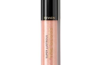 Revlon Super Lustrous Lip Gloss, Non-Sticky, Hydrating, High Shine Finish, 205 Snow Pink, 0.13 oz