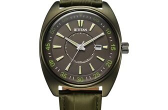 Titan Tonneau Analog with Date and Green Dial Green Leather Strap Watch for Men – 90211QL01